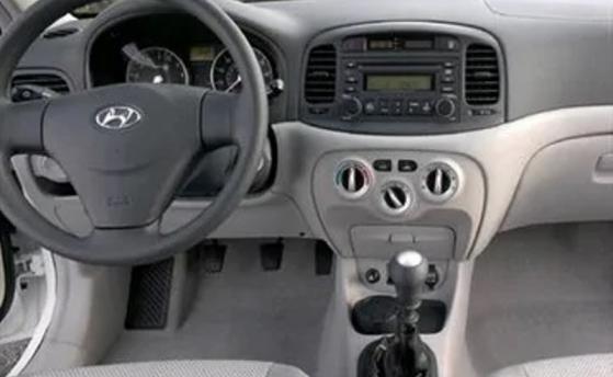 Hyundai Accent 